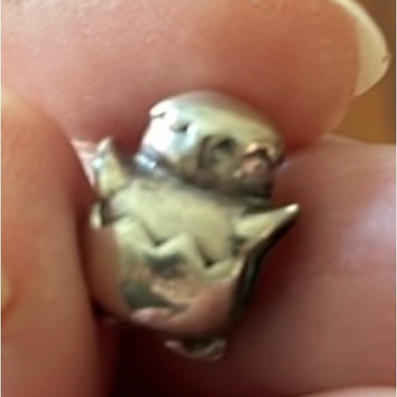 Pandora (retired) spring time silver baby chick hatching charm - Picture 3 of 12